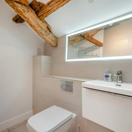 3 Bed In Oc-c42824 *